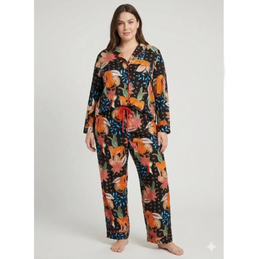 Room Service Womens XXL Pajama Set Black Tiger Floral Tropical Print Long Sleeve